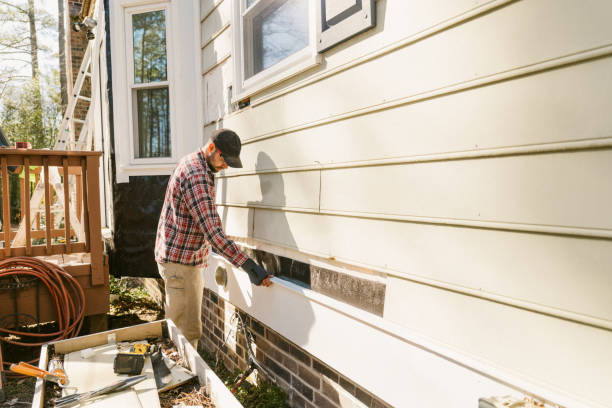 Top rated local Emergency Siding Repair specialists in East Haddam, CT